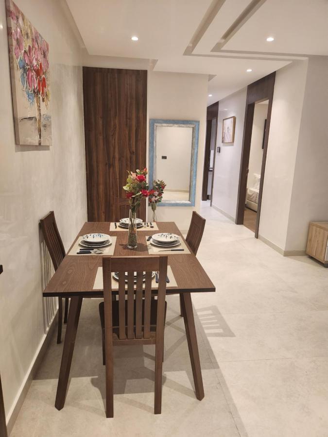 Modern Luxury Retreat: 2-Bedroom Apartment In The Heart Of Marrakech Марракеш Экстерьер фото