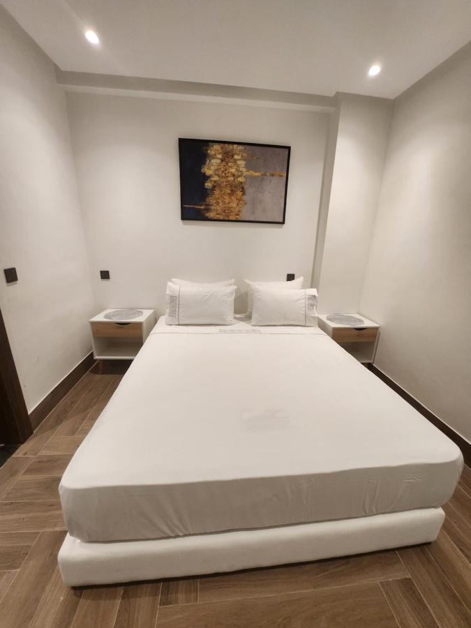 Modern Luxury Retreat: 2-Bedroom Apartment In The Heart Of Marrakech Марракеш Экстерьер фото