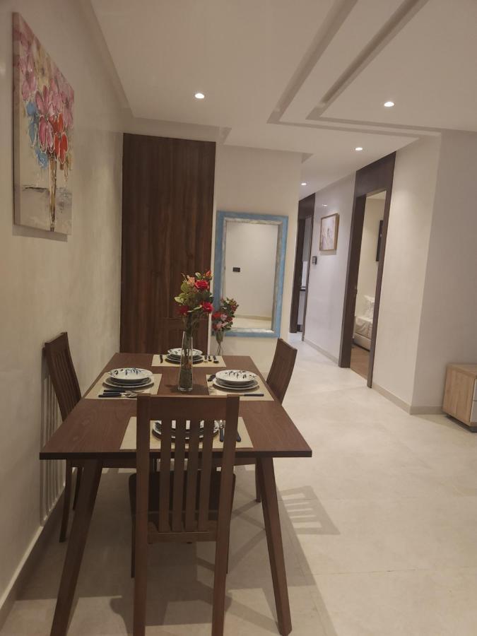 Modern Luxury Retreat: 2-Bedroom Apartment In The Heart Of Marrakech Марракеш Экстерьер фото