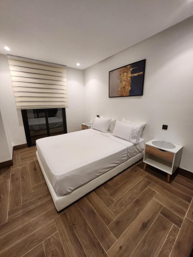 Modern Luxury Retreat: 2-Bedroom Apartment In The Heart Of Marrakech Марракеш Экстерьер фото